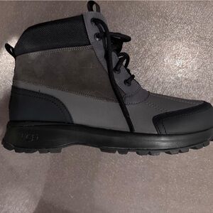 UGG Men's Charcoal and Black Boots